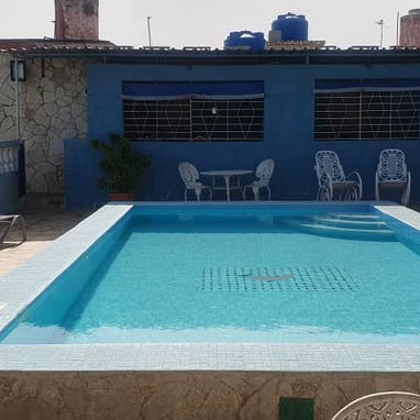 Se renta casa de 3 habitaciones climatizadas con su baño en cada una(Piscina).54026428 - Img 124284092