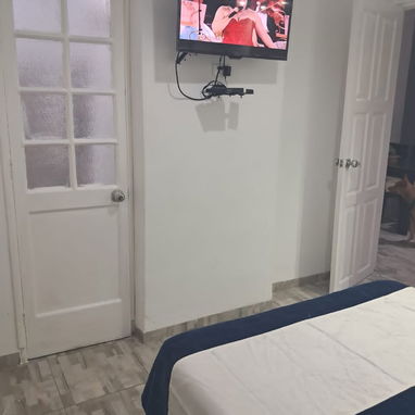 🪶 Apartamento en San Lázaro – Vedado - Img 118872676