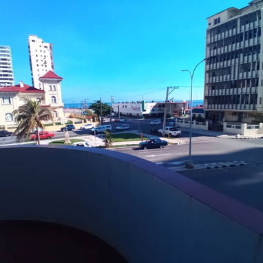 Se vende apartamento en el vedado. Amplio. Bonito y ubicacion privilegieda. En calle Linea - Img 105816798