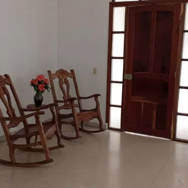Vendo Casa en Miramar en excelente zona!!!! - Img 118391105