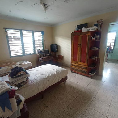 Se Vende casa Amplia con Pozo propio En Holguin en 6500 - 9/10