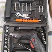 Caja de herramientas y atornilladora 65 usd cada una - Img 45500738
