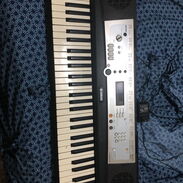 Piano eléctrico Yamaha de 5 octavas - Img 45471151