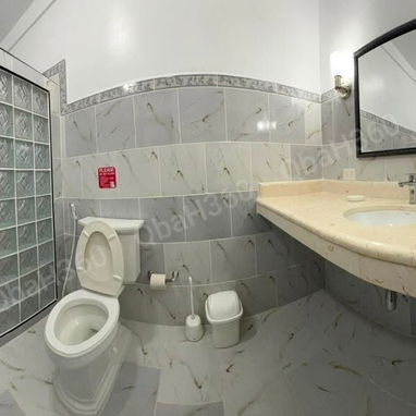 RENTA moderno hostal de 3 habitaciones en la bella Ciudad de HOLGUIN con Qba Hostin 360 - Img 127304946
