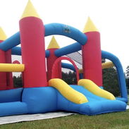 Se vende castillo inflable perfecto para negocio nuevo a estrenar - Img 56281685