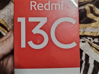 Redmi 13 C nuevo en su caja con mica y protector de 256gb y 8gb de memoria - Img main-image-45692775