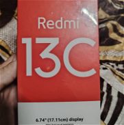 Redmi 13 C nuevo en su caja con mica y protector de 256gb y 8gb de memoria - Img 45692775
