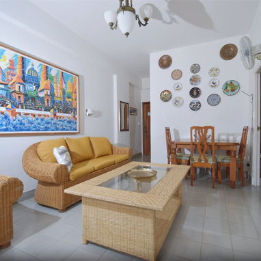 Renta x días de apartamento en Vedado/ respaldo eléctrico a pasos del Malecón Habanero+5352844672 - 7/10