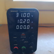 Fuente NANKADF Modelo WSP3010H 30v/10A de uso al 💯 - Img 56738314