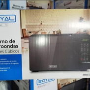 Microondas Royal 0.7 pies   110usd💸💸💸 con 🚛 en dependencia del lugar  Factura a su nombre 📝  3 meses de garantía 🕒 - Img 56022270