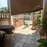 Apto en bajos recién remodelado cerca de 20 y 17 en el Vedado !!! - Img 52285822