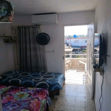 🏠 Descubre ésta Casa de Renta frente a la playa de Guanabo. Ideal para una pareja y 2 niños menores - Img 116173166