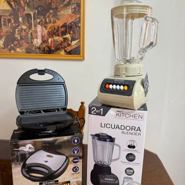 Batidora, olla reina, arrocera, tostadora, microondas, cafetera, olla presión, fogones de gas, freidora - 4/10