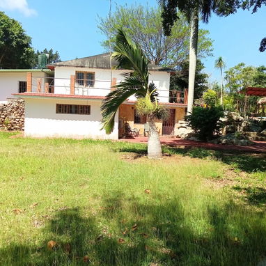 Hermosa finca de más de 1 hectárea con Bungalow. Casa de 3 cuartos, 4 baños y jacuzzi a mins de Varadero - Img 117674962