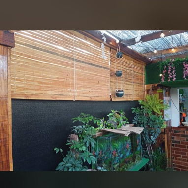 ¡Protege tu hogar del sol con estilo! Vendo cortinas de madera sólida, perfectas para controlar la luz y el calor. Ideal - 7/8