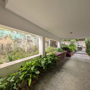 Casona Triplanta en NV 990 M2 , Rebajada .Terreno grande, potencial para inversores . - Img 121706987