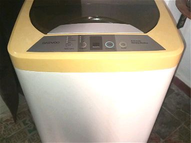 Vendo lavadora Daewoo automática 180 USD - Img main-image-45722591