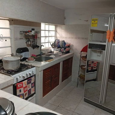 Venta de casa vedado con todo dentro...me ajusto - Img 123259549