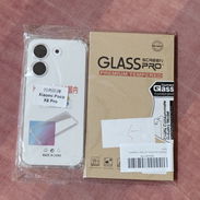 Vendo funda con mica de cristal original para el Poco X8 Pro - Img 56576933