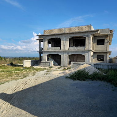 Mansión en construcción - Img 121699021