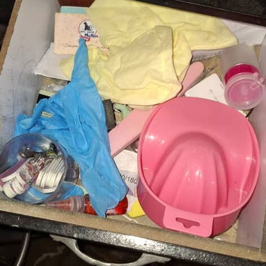 Se vende Negocio De Uñas Con Todo - 3/7