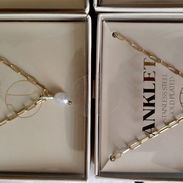 Elegantes tobillera con dije con cristal Swarovski, chapado en oro 18k, NUEVAS EN CAJA - Img 49719048