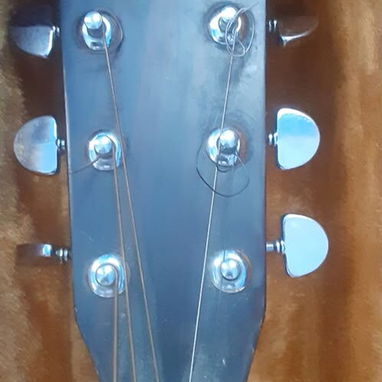 Guitarra Acústica - Img 124695407