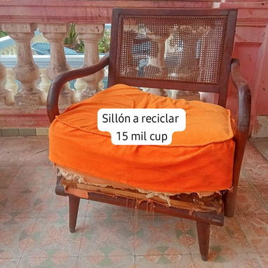 Juego de sala de caoba a reciclar. - Img 123338850