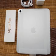 Apple iPad de 11 pulgadas: chip A16, PRECIO 300 USD ( Nueva a estrenar, sin caja) modelo de 11 pulgadas, pantalla Liqui - Img 56402174