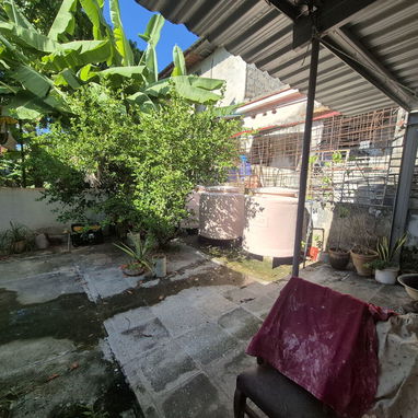 Casa cerca de la Ceguera y Tropicana - 8/9