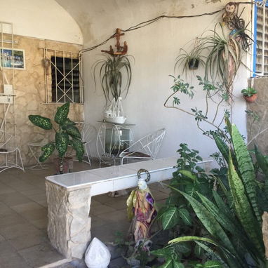 VENTA DE CASA INDEPENDIENTE - 8/10