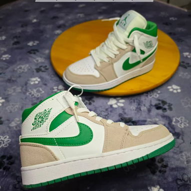 Tenis Nike Air Jordan 1 Mid en venta - Img 122707839