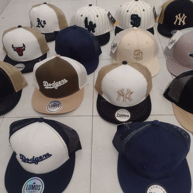 Gorras por unidad y mayoreo. Desde 1700 pesos al menos 10 de cualquier tipo. - Img 124077299