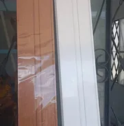 Se venden puertas d corredera en 45 usd o al cambio  Medida 203x71 soy d San José Mayabeque - Img 50444718