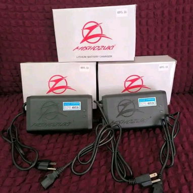 50usd super oferta Cargadores de bicimoto originales michozukis compatible con todas las marcas son de 48vx5.5😱 - Img 123155255