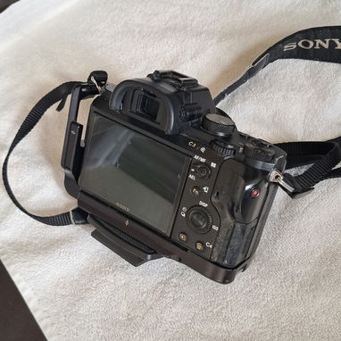 Sony a7II En perfecto estado tecnico Menos de 40mil disparos Baterias - 5 SD - Varias 2 cargadores Lente -35mm - 3/4