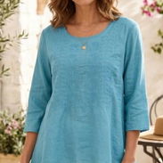 Blusa Bordada con Detalle de Flores – Estilo Casual y Elegante Tono Azul verdoso Talla 3XL - Img 55910752