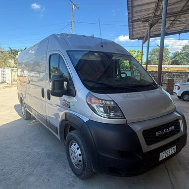 Vendo o Negocio RAM 2500 del 2021 motor V6 automático - Img 111463736