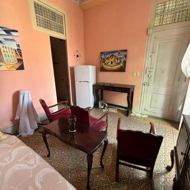 • LR006  🏢 Apartamento en Venta – Prado y Malecón, La Habana  📍 Ubicación: Prado y Malecón, La Habana 📌 - Img 123143739