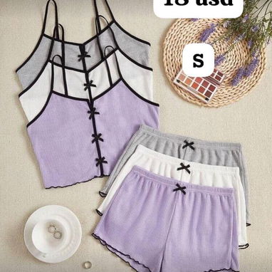 Juego de dormir y conjunto de lencería - 9/10