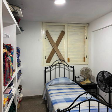 APARTAMENTO EN 1ER PISO CON BALCÓN A LA CALLE EN PLAZA DE LA REVOLUCIÓN POR 29000! (2 CUARTOS) - 4/6