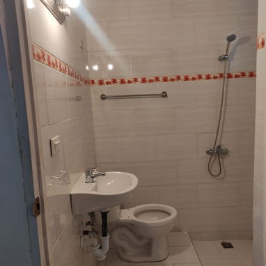 📱 Villa de Lujo con Piscina y Billar a Pasos de la Playa en Guanabo - Img 116116099