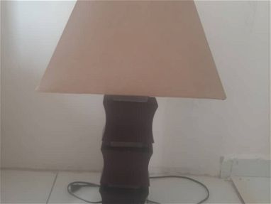 Lámpara de mesa - Img 67096092