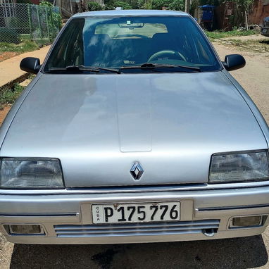 Renault 19 año 92 - 4/6