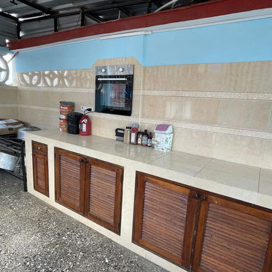 Se vende casa de 3 pisos en calzada luyanohecha completa nueva 58275096 ajustable con dinero en mano con cosas o vacía - Img 114857812