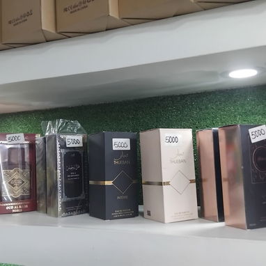 Aseo , perfumeria y belleza - Img 121848209