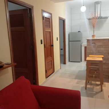 Se alquila en el Vedado - Img 121820791