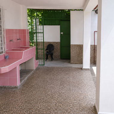 Se vende casa en La Magdalena con terreno, piscina y muchas posibilidades - 8/9
