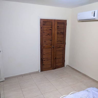 Venta de Apto de 2 cuartos Vedado $35000 - Img 122185573