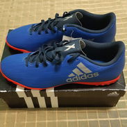 Tenis / tacos Adidas para jugar fútbol - Img 58016520